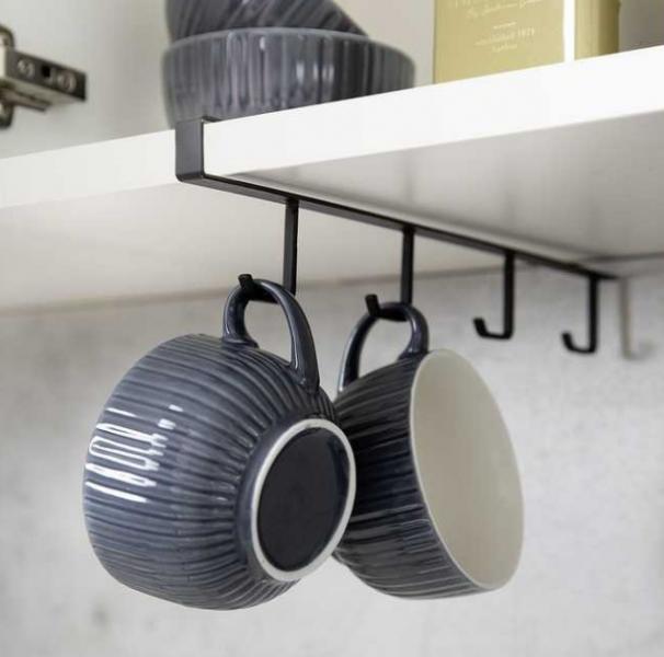 Wenko kopholder til køkkenoverskab - Sort Wenko kopholder til køkkenoverskab - Sort