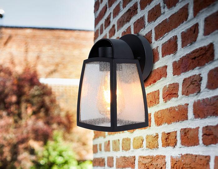 Lutec Tradition Kelsey udendørslampe til væg m/regnglas - Lille - Mat sort Lutec Tradition Kelsey udendørslampe til væg m/regnglas - Lille - Mat sort