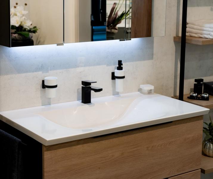 Smedbo House s&aelig;bedispenser til v&aelig;g - Mat sort/porcel&aelig;n