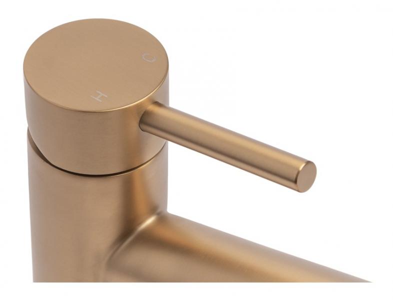 Nortiq Medan h&aring;ndvaskarmatur m/bundventil - B&oslash;rstet messing