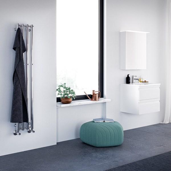 Strømberg Regus håndklædetørrer til kombidrift - 26,6x95 cm - Krom Strømberg Regus håndklædetørrer til kombidrift - 26,6x95 cm - Krom